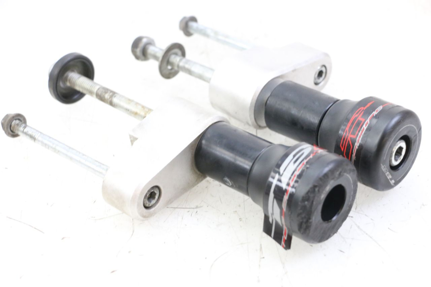 photo de PARATELAIO TAMPONI YAMAHA FZS FAZER 600 (2001 - 2003)