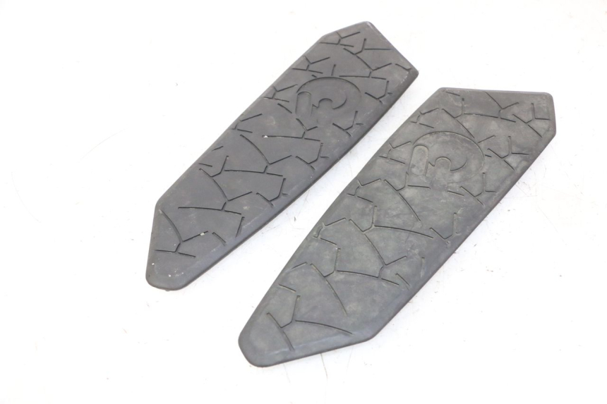 photo de CARENA PEDANA GOMME QUADRO 4 4D 350 (2015 - 2018)