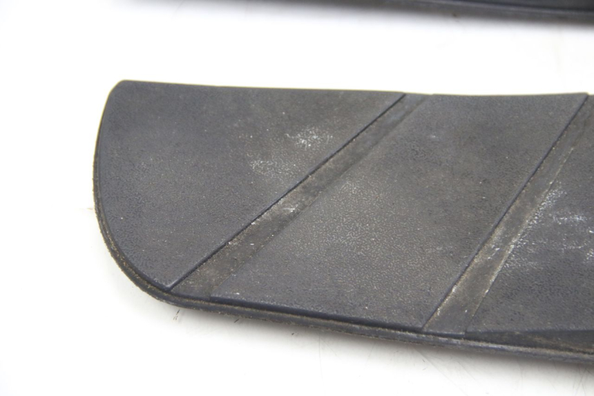 photo de TAPPETINO PEDANA APRILIA ATLANTIC 500 (2002 - 2003)