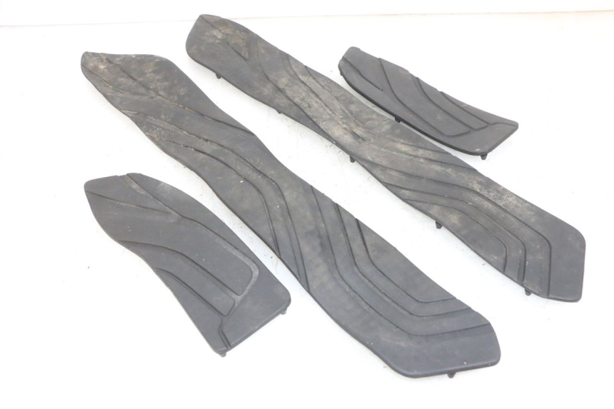 photo de CARENA PEDANA GOMME SUZUKI BURGMAN 650 (2013 - 2020)