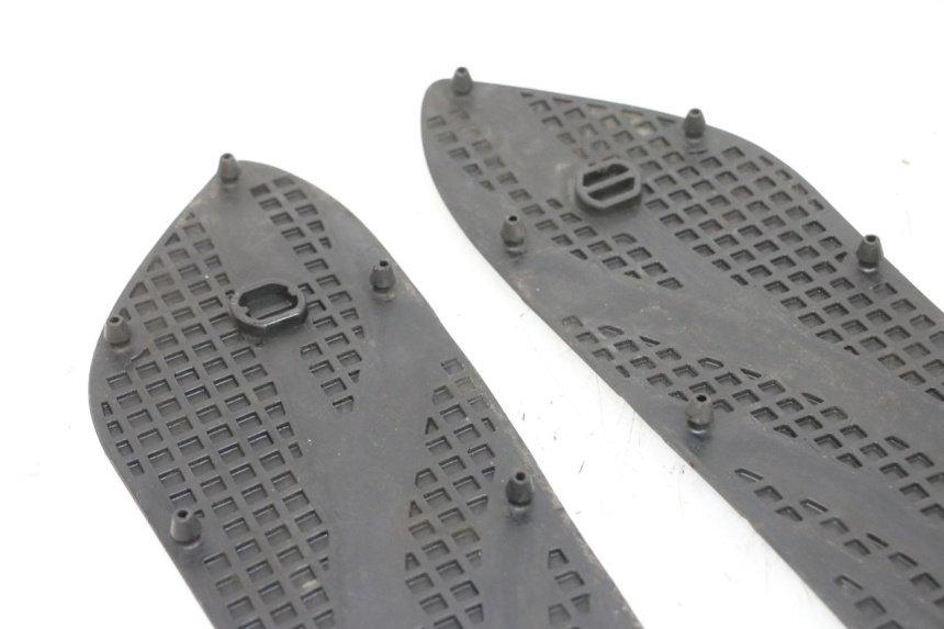 photo de CARENA PEDANA GOMME SUZUKI BURGMAN 650 (2013 - 2020)