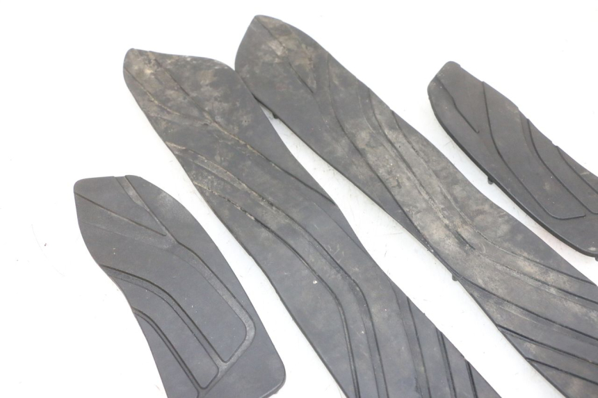 photo de CARENA PEDANA GOMME SUZUKI BURGMAN 650 (2013 - 2020)