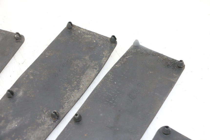 photo de TAPPETINO PEDANA KYMCO DINK STREET 125 (2009 - 2014)