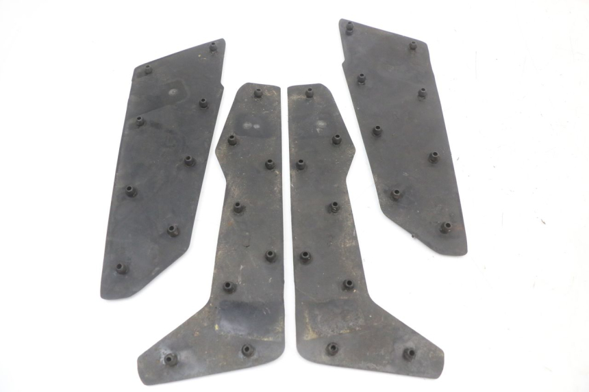 photo de CARENA PEDANA GOMME LONGJIA EASY MAX 125 (2020 - 2024)