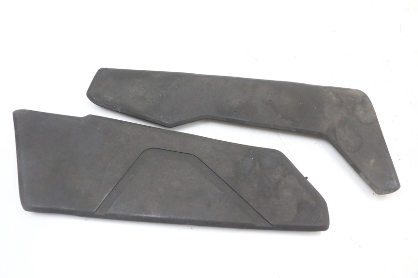 photo de CARENA PEDANA GOMME LONGJIA EASY MAX 125 (2020 - 2024)