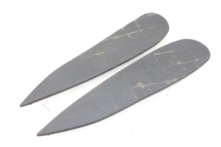 photo de CARENA PEDANA GOMME PEUGEOT GEOPOLIS RS 125 (2007 - 2009)