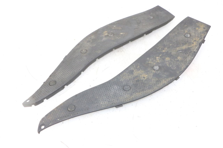 photo de CARENA PEDANA GOMME GILERA NEXUS 300 (2008 - 2013)