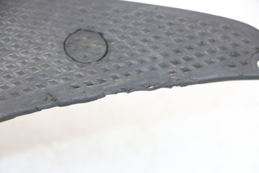 photo de CARENA PEDANA GOMME GILERA NEXUS 300 (2008 - 2013)