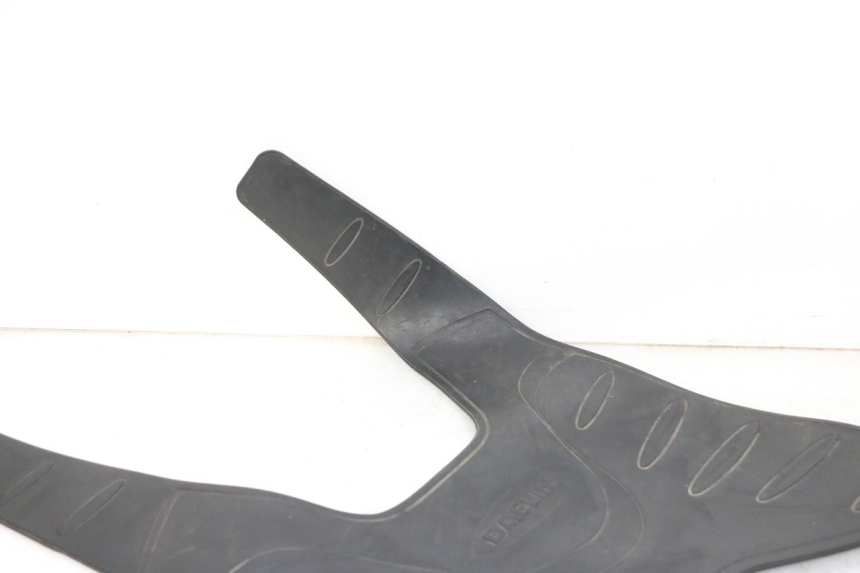 photo de CARENA PEDANA GOMME DAELIM HISTORY 125 (2001 - 2002)