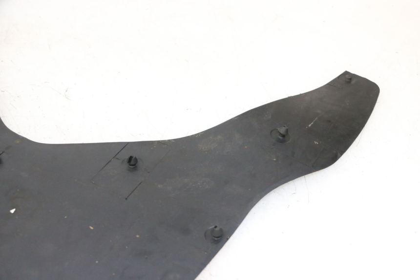 photo de CARENA PEDANA GOMME DAELIM HISTORY 125 (2001 - 2002)