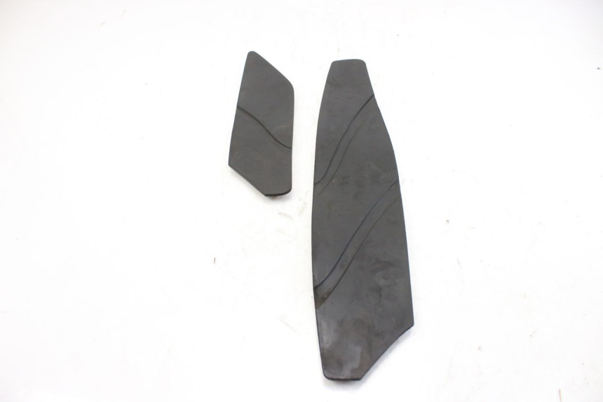 photo de TAPPETINO PEDANA HONDA FES S-WING SWING ABS 125 (2007 - 2015)
