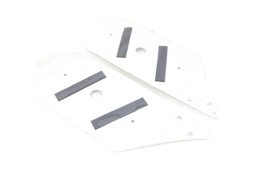 photo de TAPPETINO PEDANA PEUGEOT KISBEE 4T 50 (2018 - 2022)