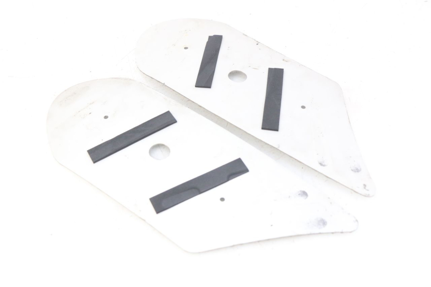 photo de TAPPETINO PEDANA PEUGEOT KISBEE 4T 50 (2018 - 2022)