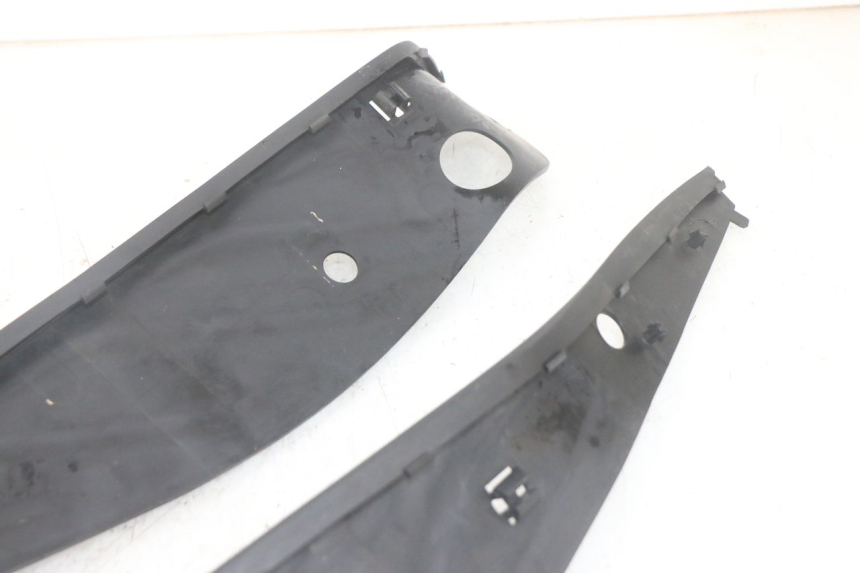 photo de CARENA PEDANA GOMME PIAGGIO MP3 HPE 300 (2019 - 2026) - Zoom sullo stato d'uso