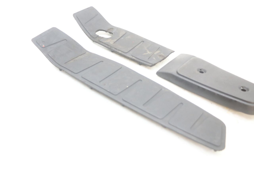 photo de TAPPETINO PEDANA PIAGGIO MP3 LT 400 (2007 - 2012)