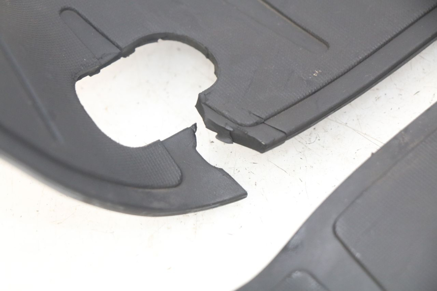 photo de TAPPETINO PEDANA PIAGGIO MP3 500 (2014 - 2016)