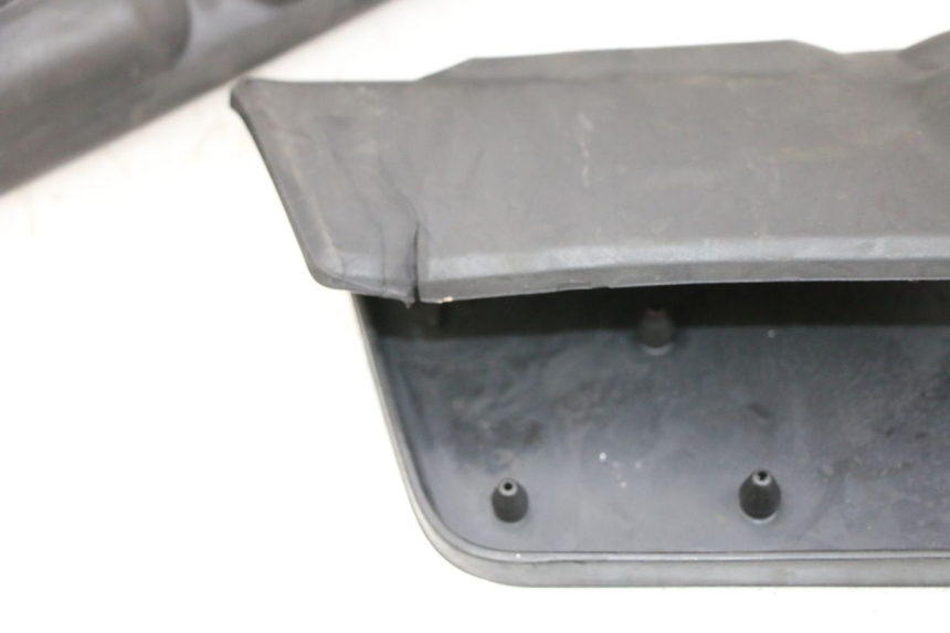 photo de CARENA PEDANA GOMME YAMAHA NEO'S CORE 1 (2022 - 2026) - Altra angolazione