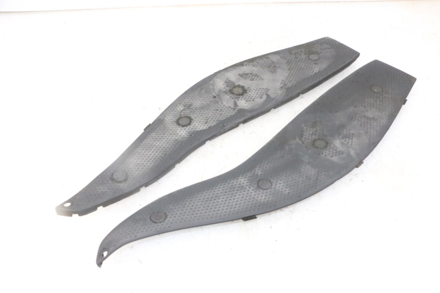 photo de TAPPETINO PEDANA GILERA NEXUS 125 (2009 - 2013)