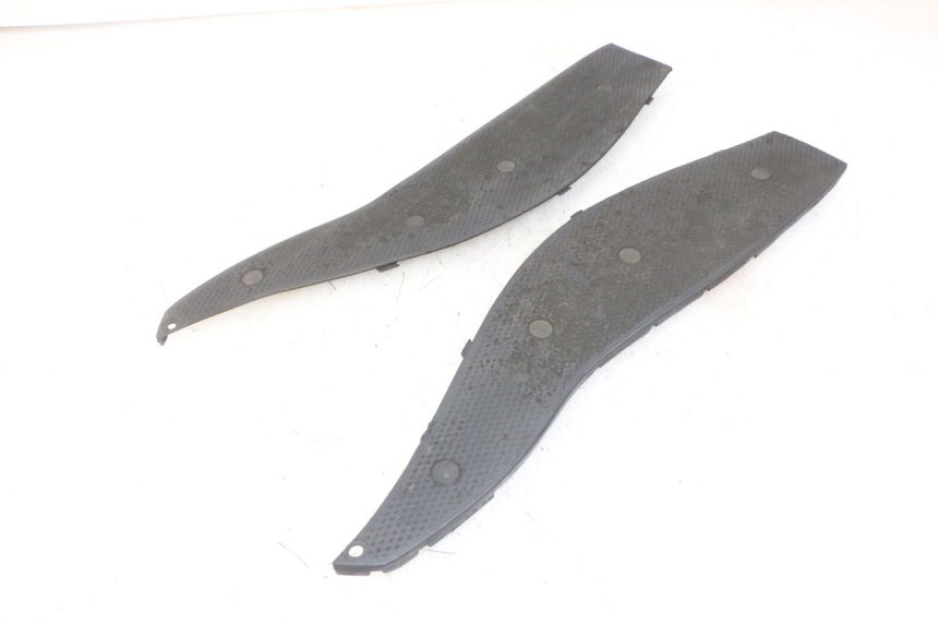 photo de TAPPETINO PEDANA GILERA NEXUS 125 (2009 - 2013)