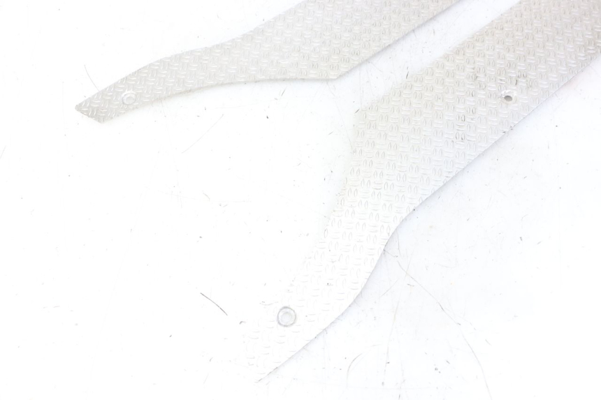 photo de CARENA PEDANA GOMME PIAGGIO NRG POWER PUREJET 50 (2018 - 2021)