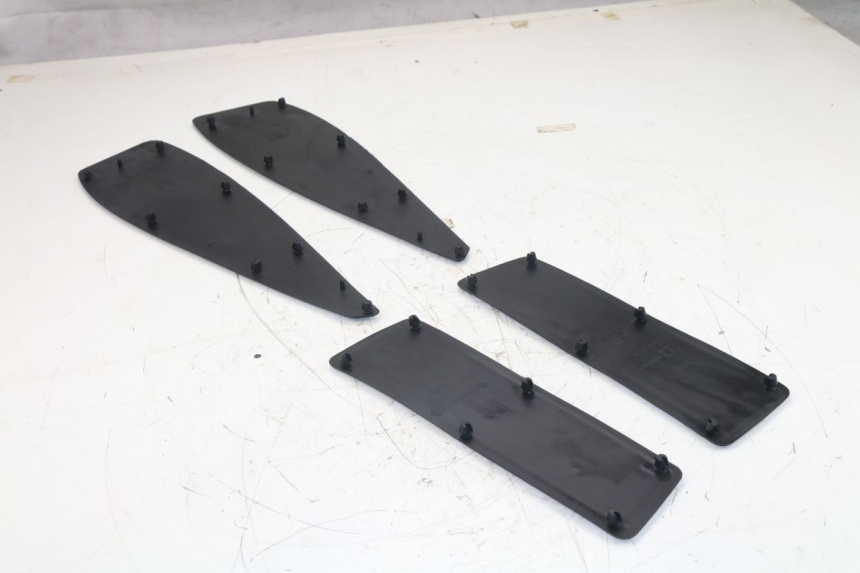 photo de Tappetino pedana PEUGEOT SATELIS 125 (2013 - 2018)