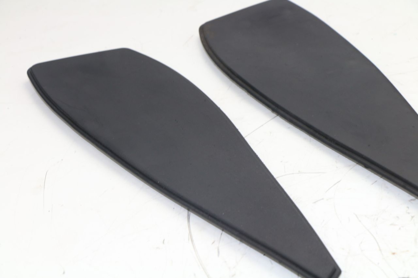 photo de Tappetino pedana PEUGEOT SATELIS 125 (2013 - 2018)