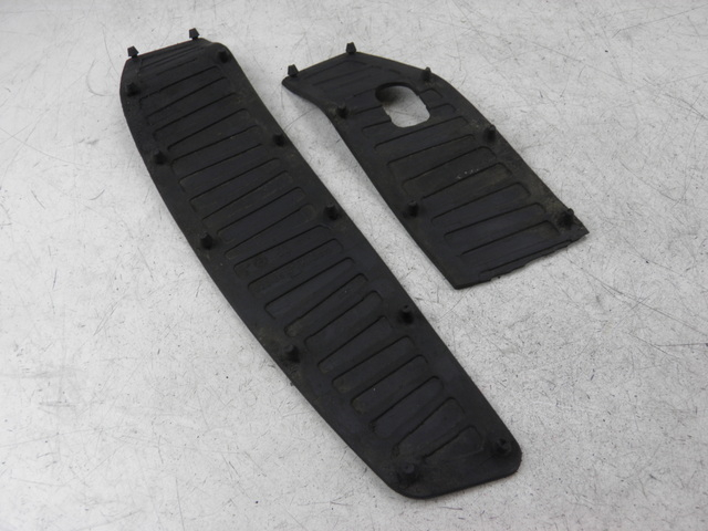 photo de CARENA PEDANA GOMME PIAGGIO MP3 LT 300 (2010 - 2016)