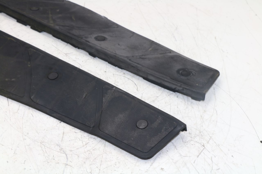 photo de TAPPETINO PEDANA PIAGGIO X9 125 (2000 - 2003)