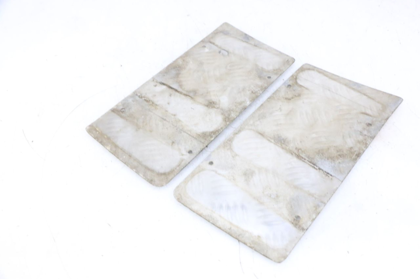 photo de CARENA PEDANA GOMME LIGIER PULSE 3 1 (2014 - 2020) - Vista d'insieme del prodotto