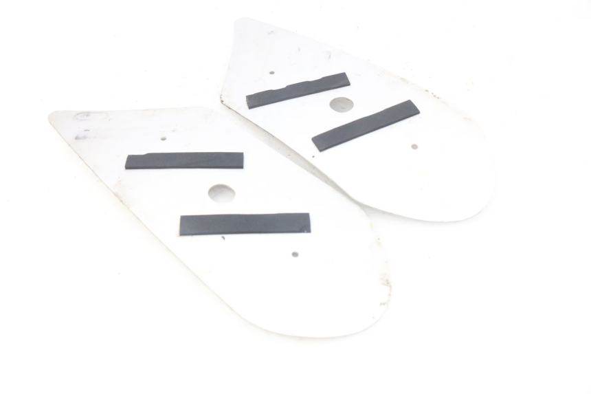 photo de TAPPETINO PEDANA PEUGEOT STREETZONE 4T 50 (2018 - 2023)