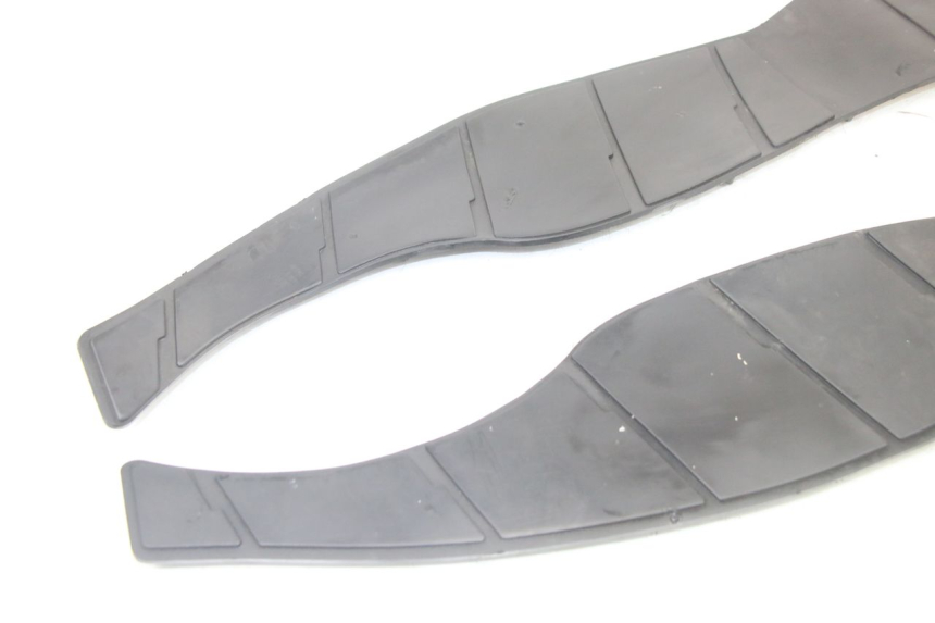 photo de CARENA PEDANA GOMME SUZUKI BURGMAN 125 (2015 - 2017)