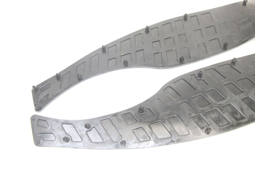 photo de CARENA PEDANA GOMME SUZUKI BURGMAN 125 (2015 - 2017)