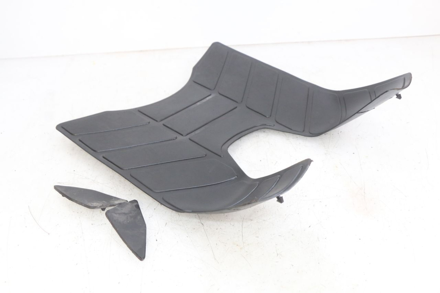 photo de TAPPETINO PEDANA PEUGEOT SV 125 (1991 - 1994)