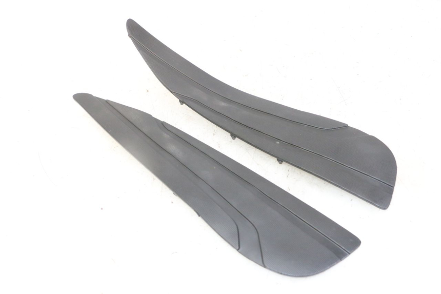 photo de TAPPETINO PEDANA YAMAHA X-MAX XMAX 125 (2010 - 2014)