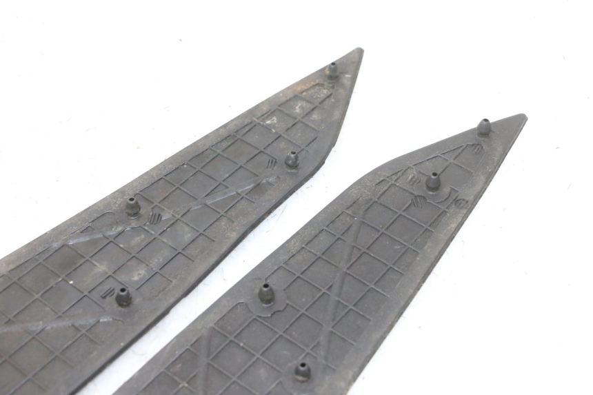 photo de TAPPETINO PEDANA YAMAHA X-MAX XMAX 250 (2006 - 2009)