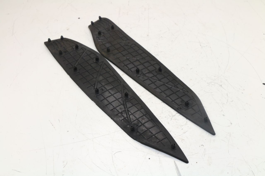 photo de TAPPETINO PEDANA YAMAHA X-MAX XMAX 250 (2006 - 2009)