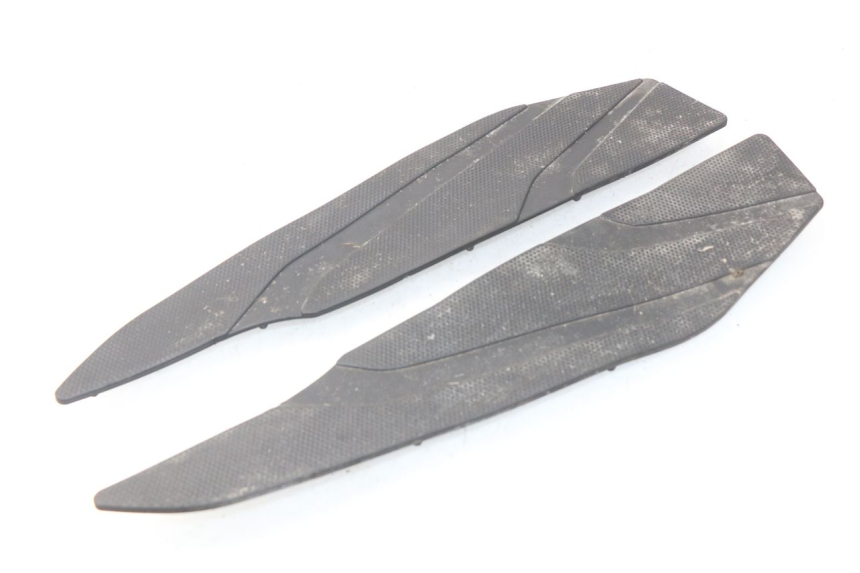 photo de TAPPETINO PEDANA YAMAHA YP X-MAX XMAX 400 (2014 - 2017)