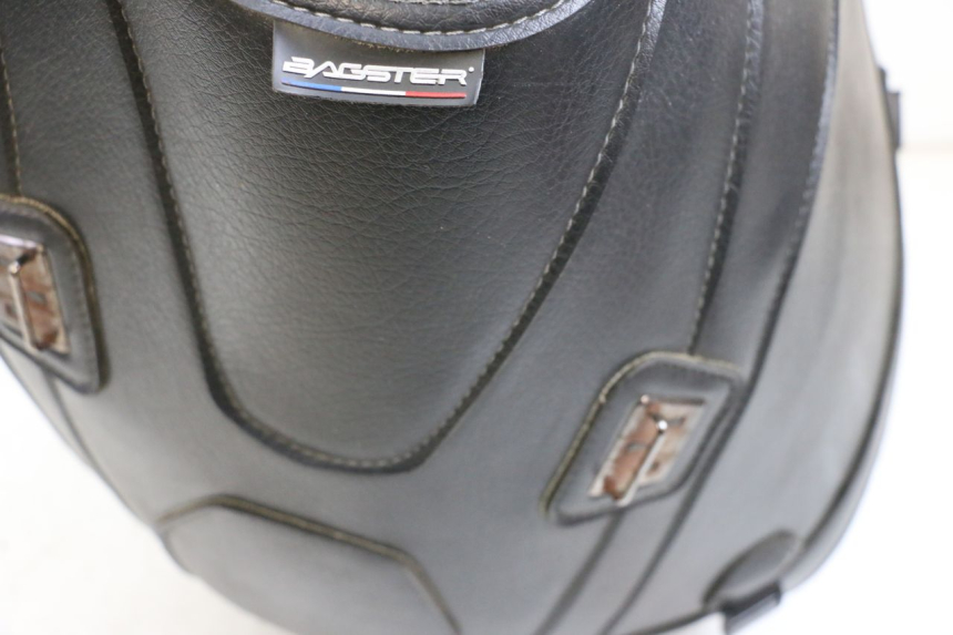 photo de COPRI SERBATOIO BMW R GS 1250 (2021 - 2024) - Zoom sullo stato d'uso