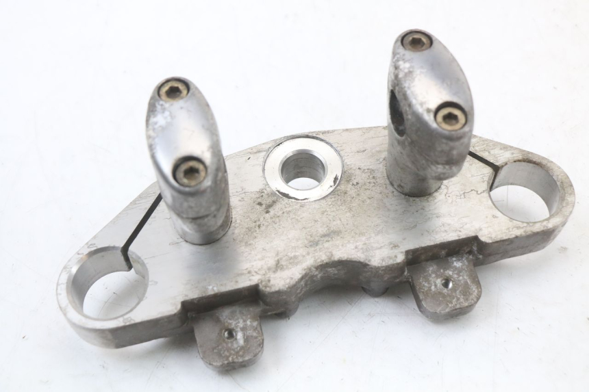 photo de PIASTRA SUPERIORE HYOSUNG GV AQUILA 125 (2000 - 2004)