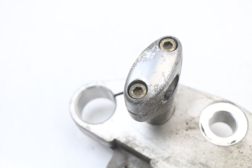 photo de PIASTRA SUPERIORE HYOSUNG GV AQUILA 125 (2000 - 2004)