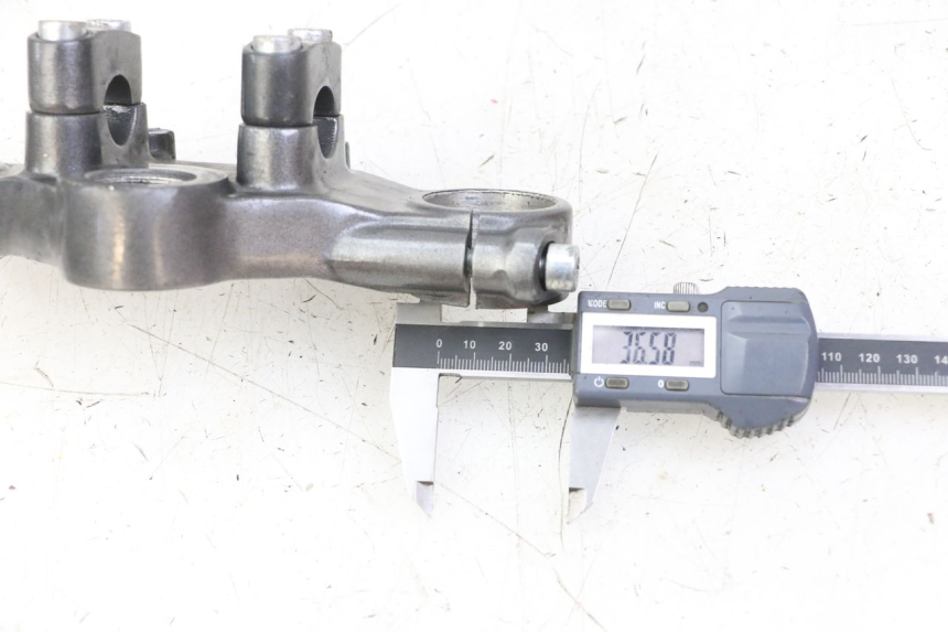 photo de PIASTRA SUPERIORE DERBI SENDA R X-TREME 50 (2006 - 2010)