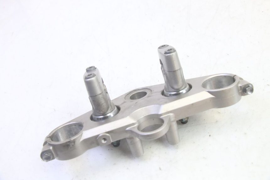 photo de PIASTRA SUPERIORE SUZUKI DL V STROM 1000 (2002 - 2007) - Altra angolazione