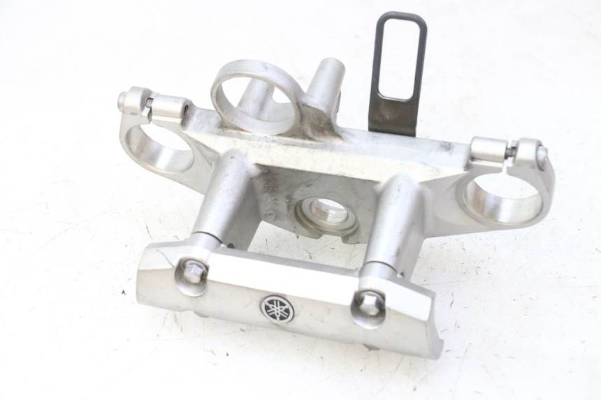 photo de PIASTRA SUPERIORE YAMAHA FZ6 FAZER S2 600 (2007 - 2011)