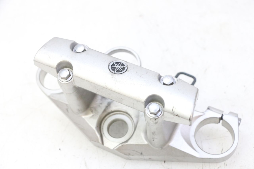 photo de PIASTRA SUPERIORE YAMAHA FZ6 FAZER S2 600 (2007 - 2011)