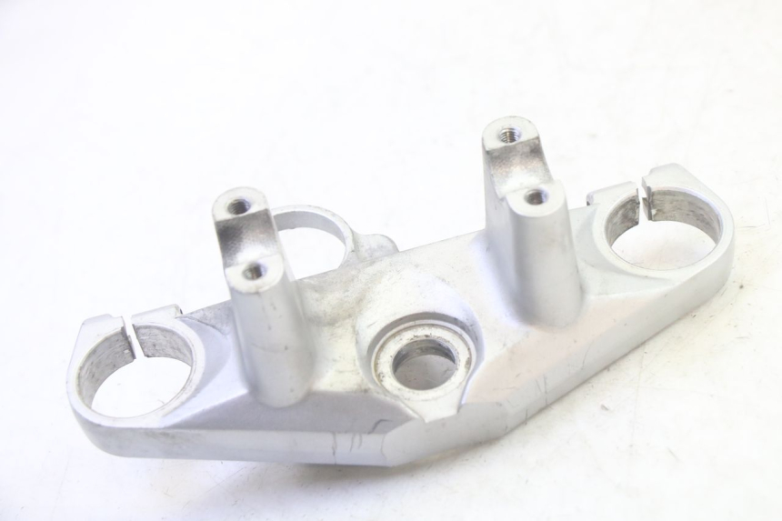 photo de PIASTRA SUPERIORE YAMAHA FZ6 N FAZER 600 (2004 - 2006)