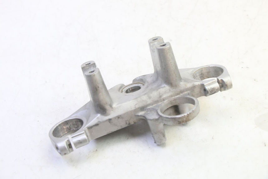 photo de PIASTRA SUPERIORE YAMAHA FZ6 N FAZER 600 (2004 - 2006)