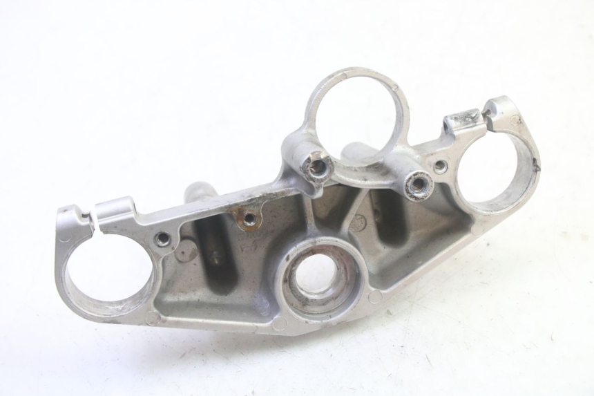 photo de PIASTRA SUPERIORE YAMAHA FZ6 N FAZER 600 (2004 - 2006)