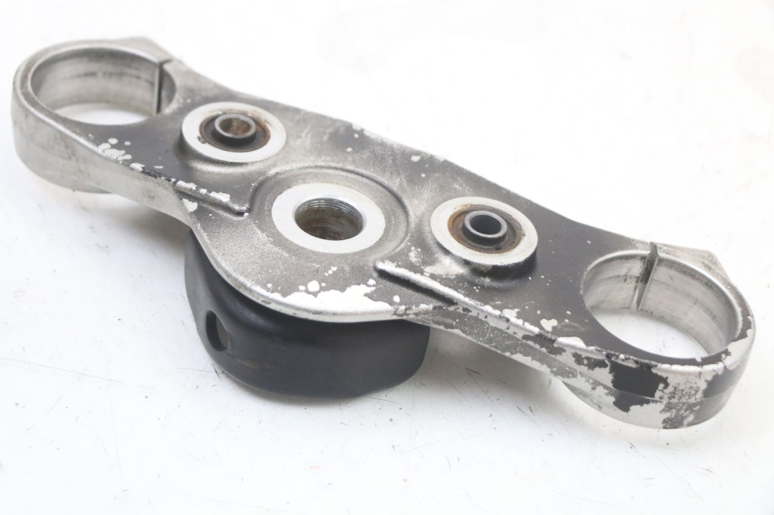 photo de PIASTRA SUPERIORE SUZUKI GSR 750 (2011 - 2017)