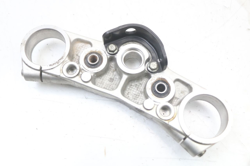 photo de PIASTRA SUPERIORE SUZUKI GSR 750 (2011 - 2017)