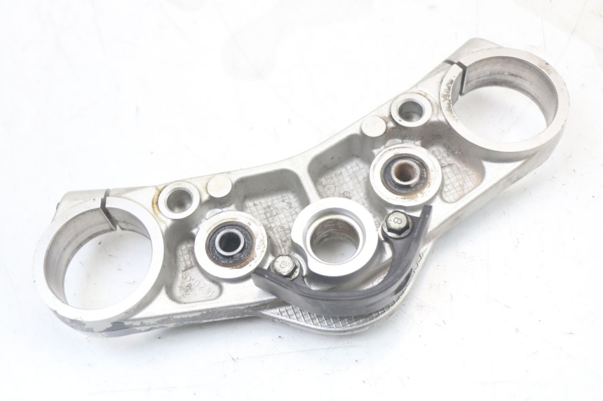 photo de PIASTRA SUPERIORE SUZUKI GSR 750 (2011 - 2017)